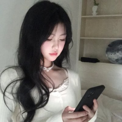 明天,我会成为谁的女友